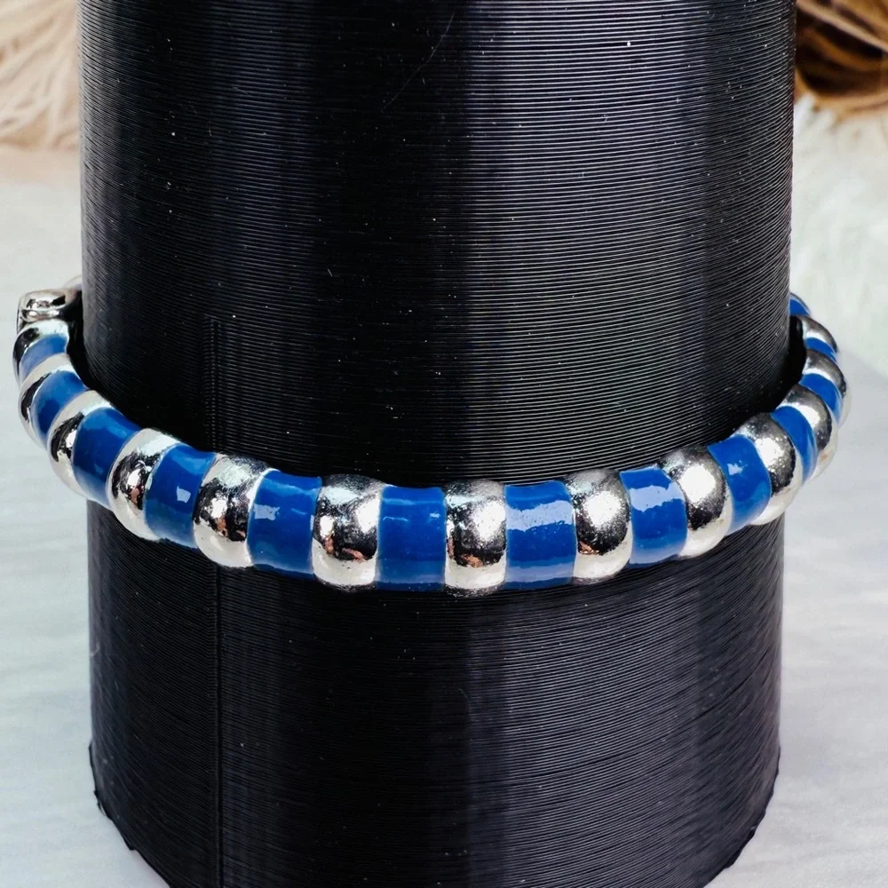 Vintage Silvertone and Blue Bangle Hinged Bracelet